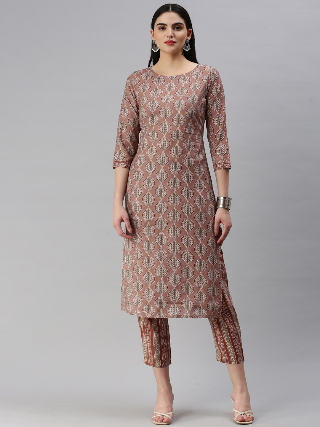 

KALINI Floral Printed Round Neck Straight Kurta with Trousers, Rust