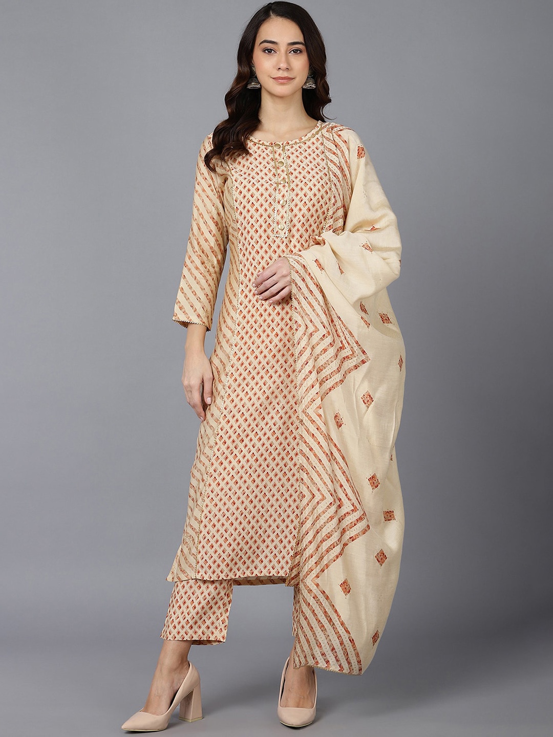 

AHIKA Printed Regular Gotta Patti Kurta with Trousers & With Dupatta, Cream
