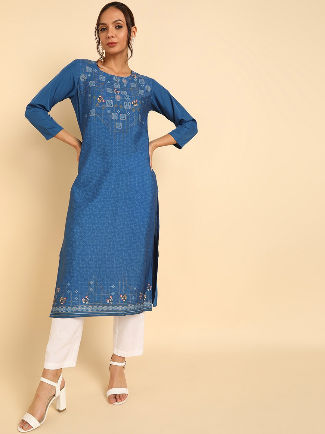 

AHIKA Navy Blue Ethnic Motifs Printed Round Neck Straight A-Line Kurta