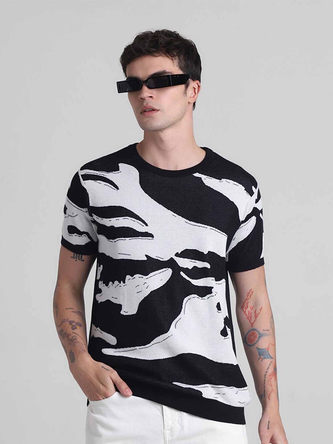 

Jack & Jones Abstract Printed Cotton Round Neck Short Sleeves Slim Fit Casual T-shirt, Black