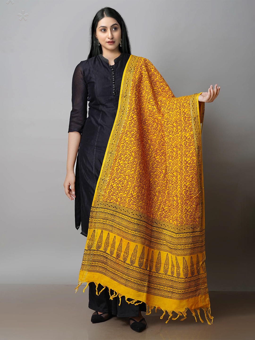 

Unnati Silks Ethnic Motifs Printed Cotton Dupatta, Yellow