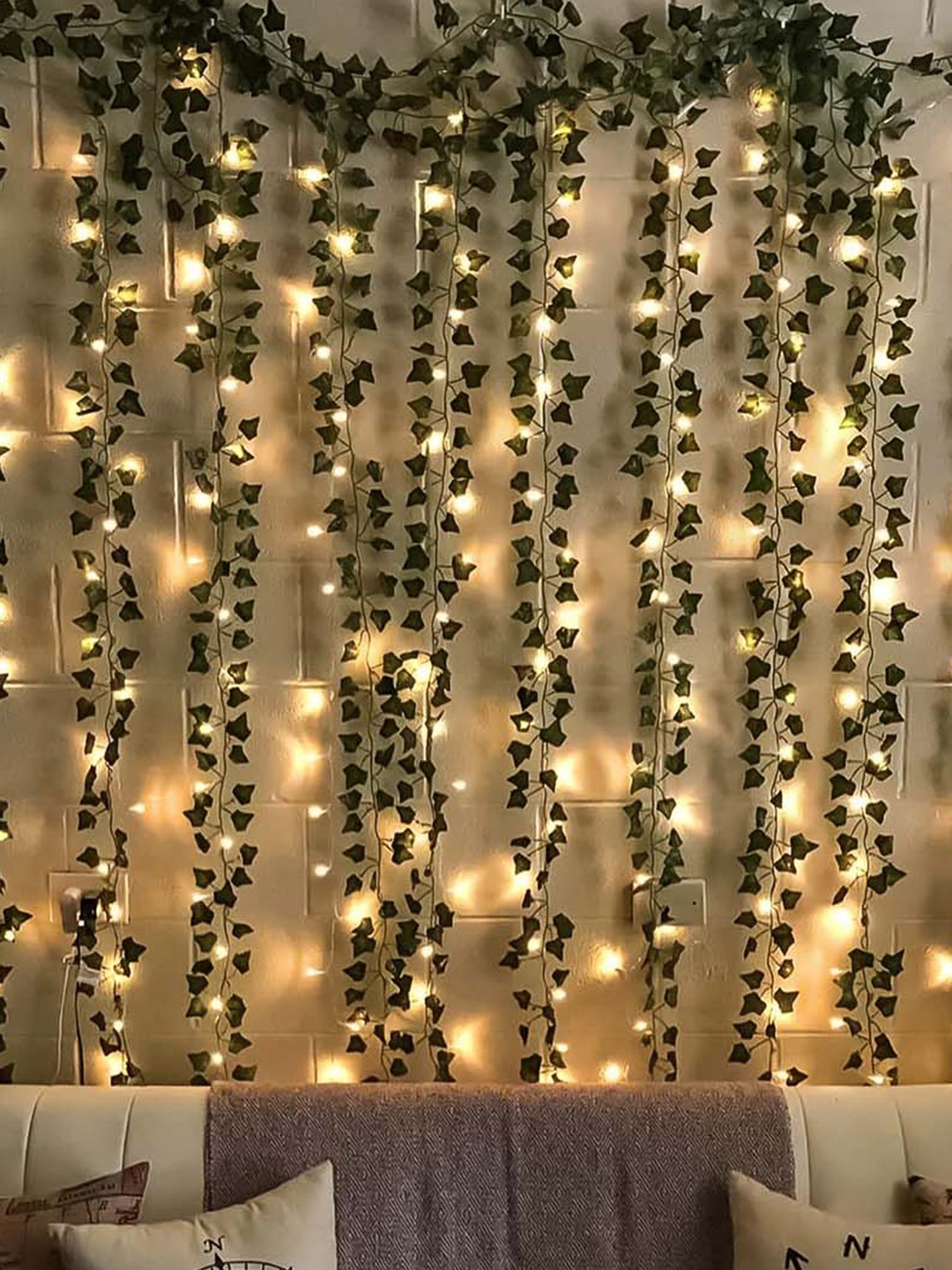 

Special You 4 Green Vines & 1 LED Light