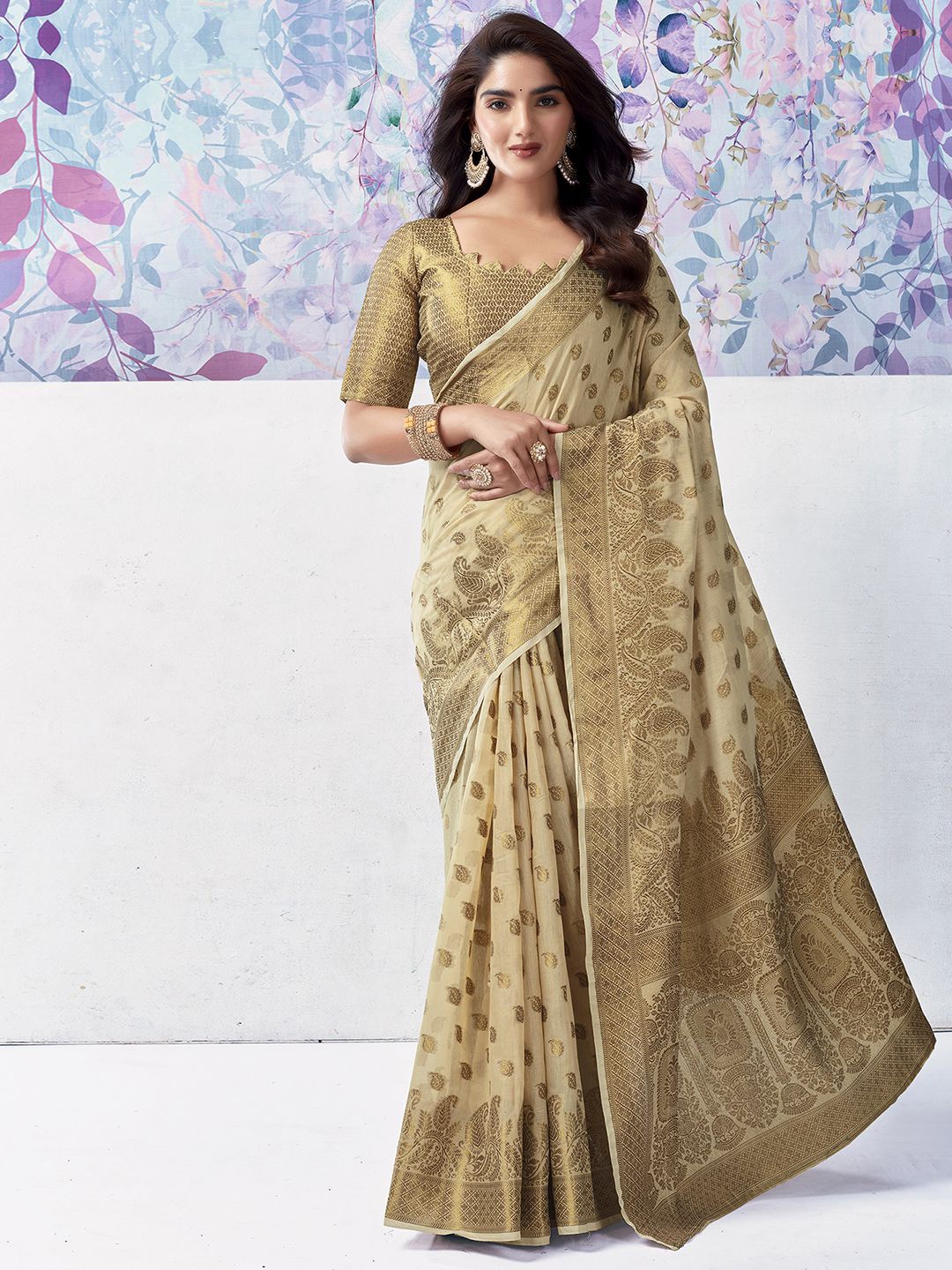 

Mitera Ethnic Motifs Woven Design Zari Banarasi Saree, Beige