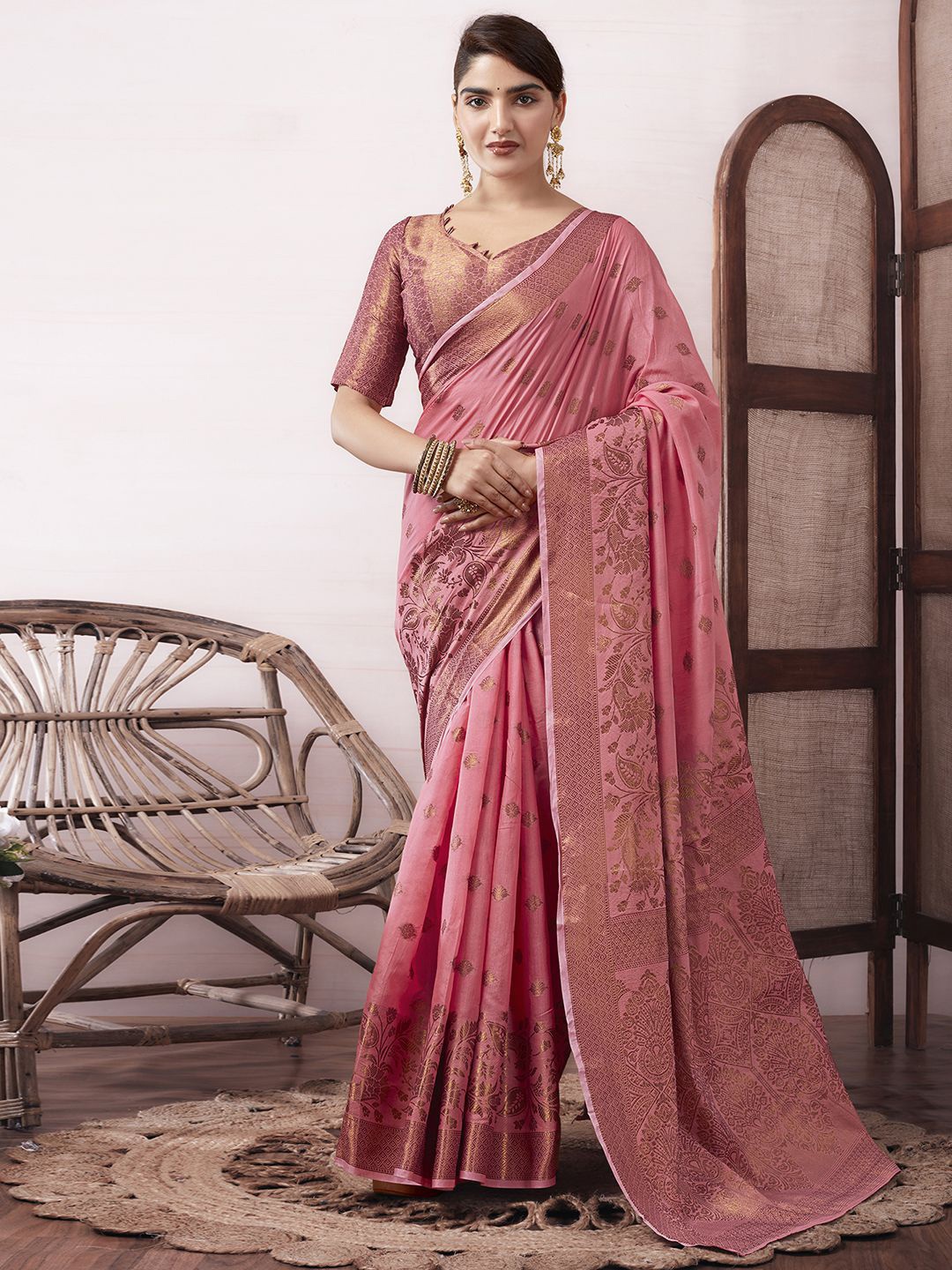 

Mitera Pink Floral Woven Design Zari Silk Cotton Banarasi Saree