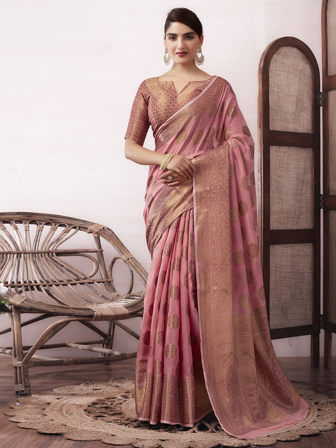 

Mitera Ethnic Motifs Woven Design Zari Silk Cotton Banarasi Saree, Pink