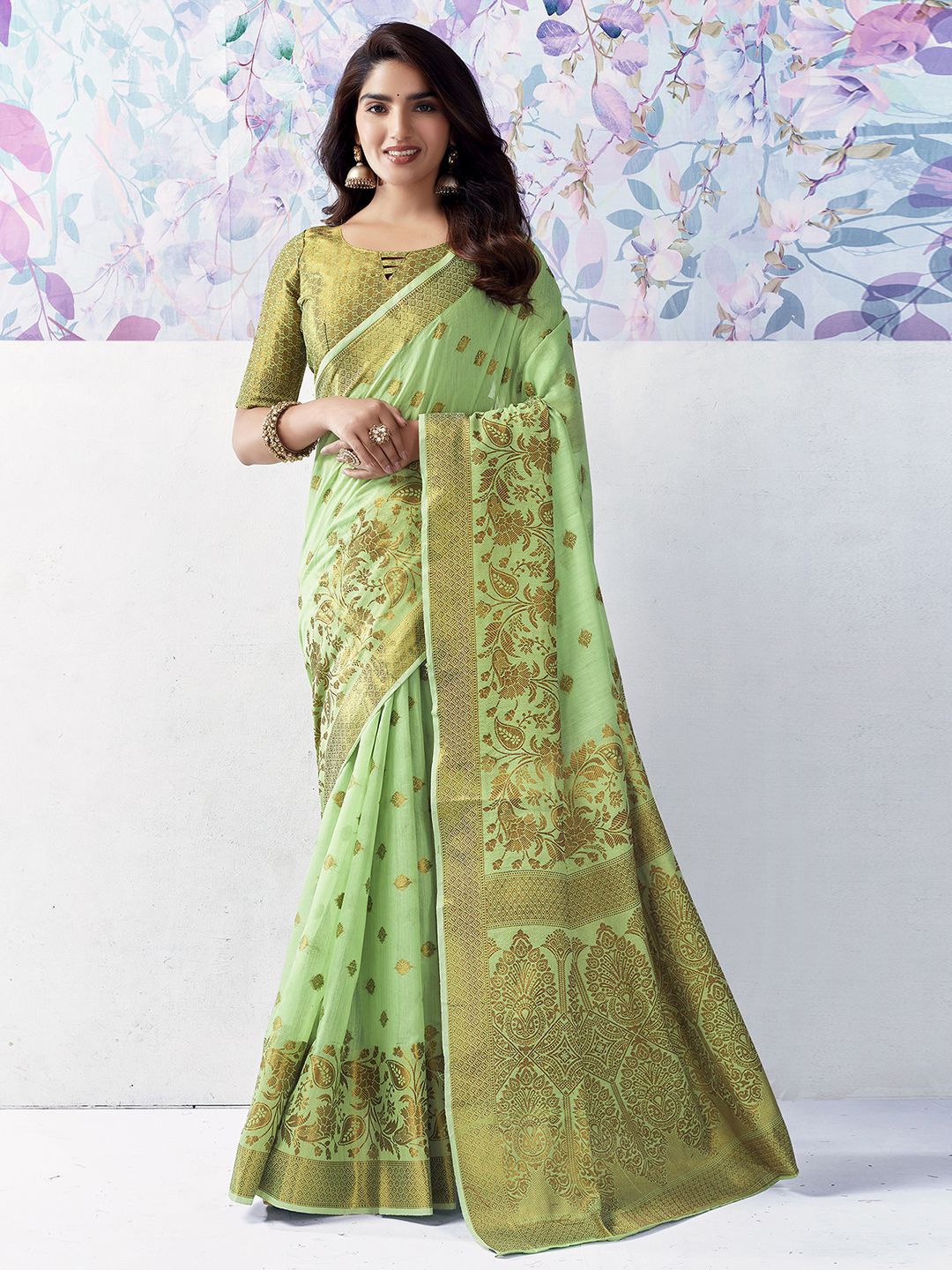 

Mitera Ethnic Motifs Woven Design Zari Silk Cotton Banarasi Saree, Green