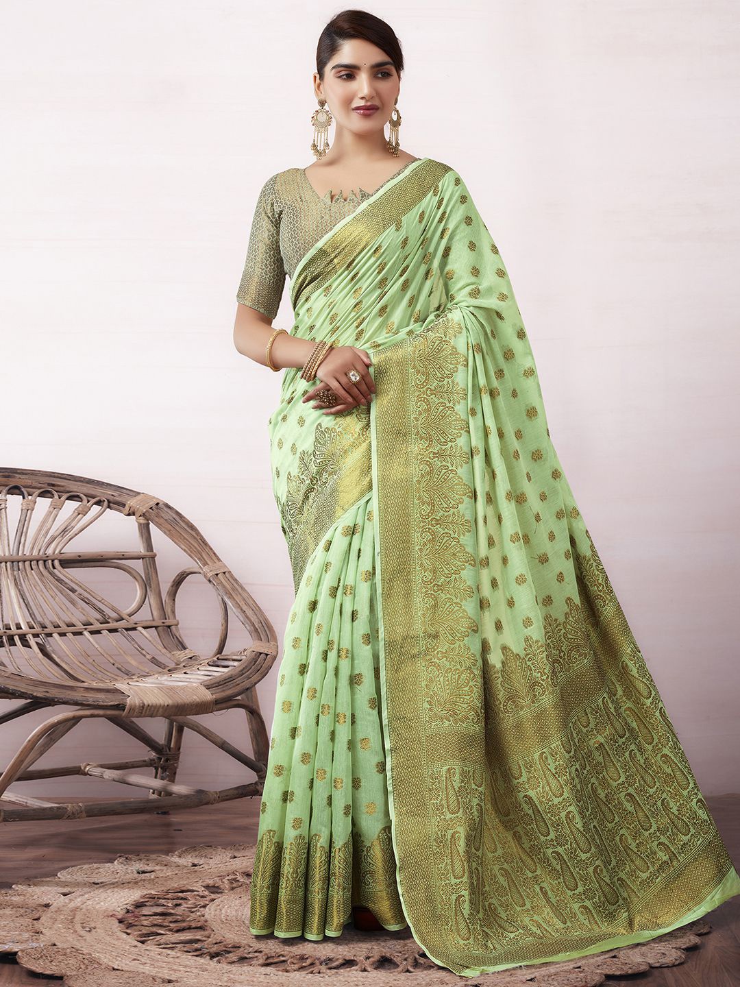 

Mitera Ethnic Motifs Woven Design Zari Silk Cotton Banarasi Saree, Lime green