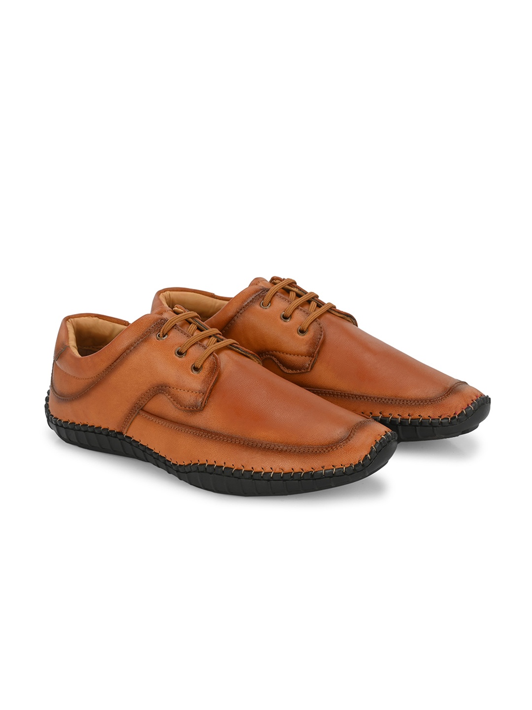 

Vellinto Men Textured Derbys, Tan