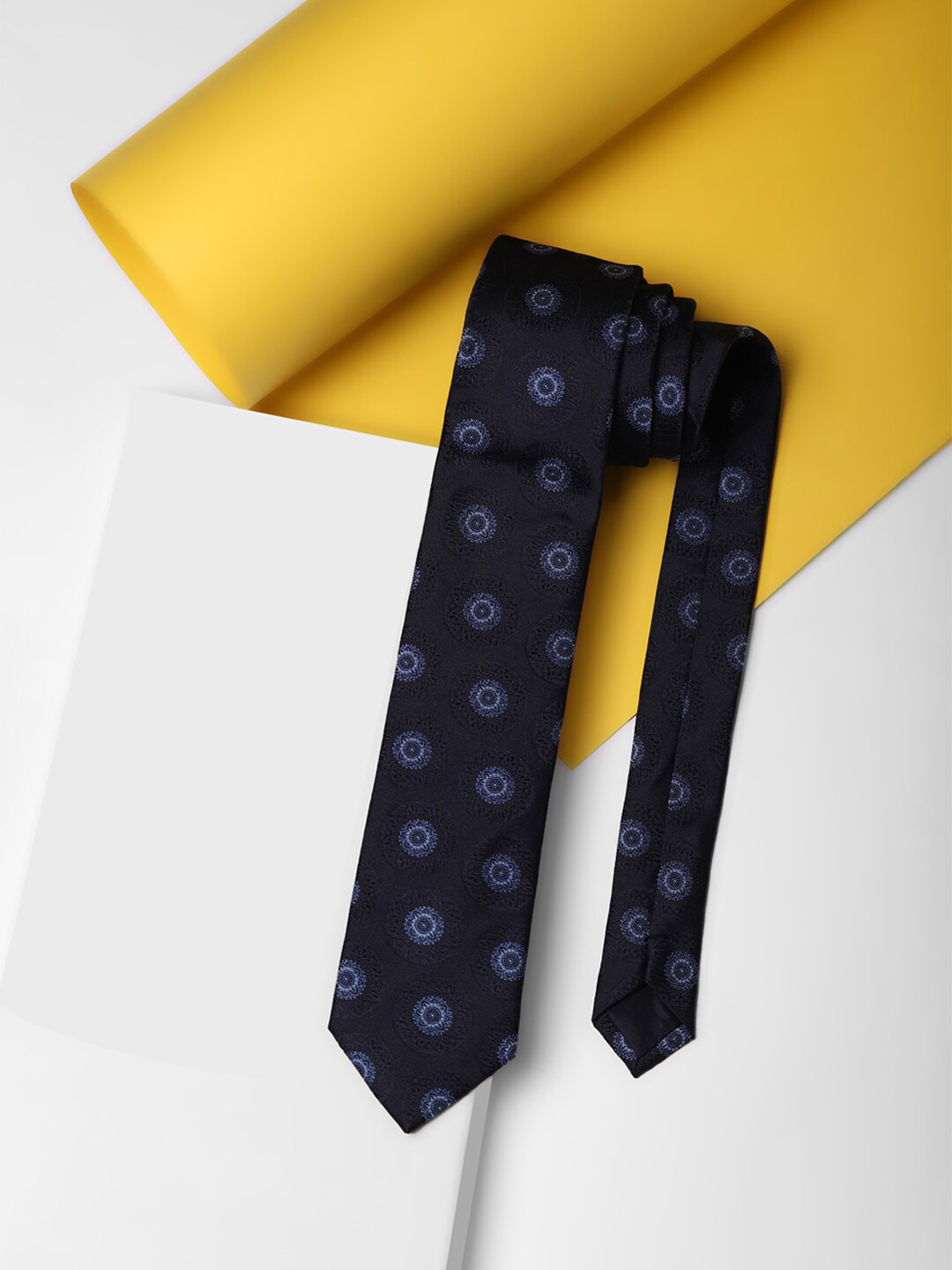 

Louis Philippe Men Woven Design Skinny Tie, Navy blue