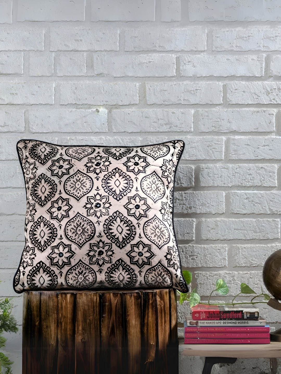 

Peepul Tree Black & Pink Ethnic Motifs Cotton Square Cushion Cover