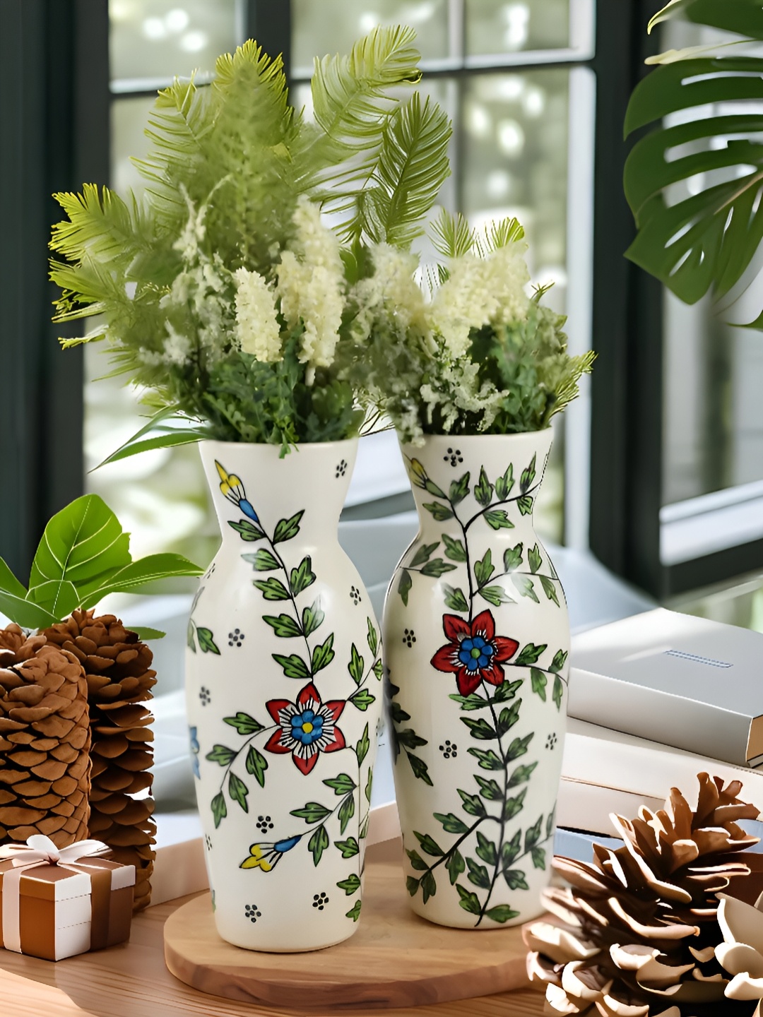 

Kaolinite Green 2 Pieces Floral Printed Ceramic Flower Vase