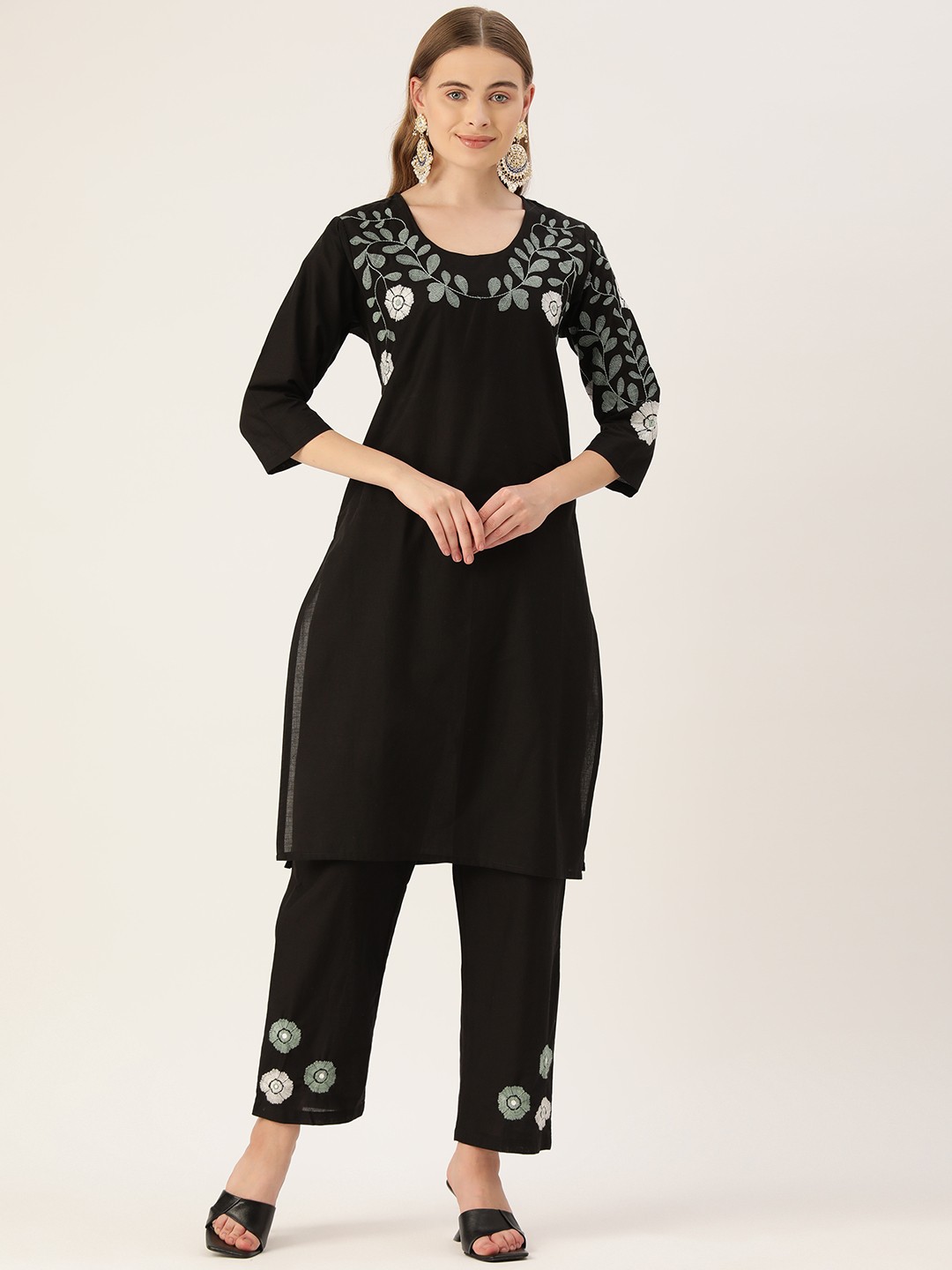 

MISRI Women Floral Embroidered Thread Work Pure Cotton Kurta with Trousers, Black