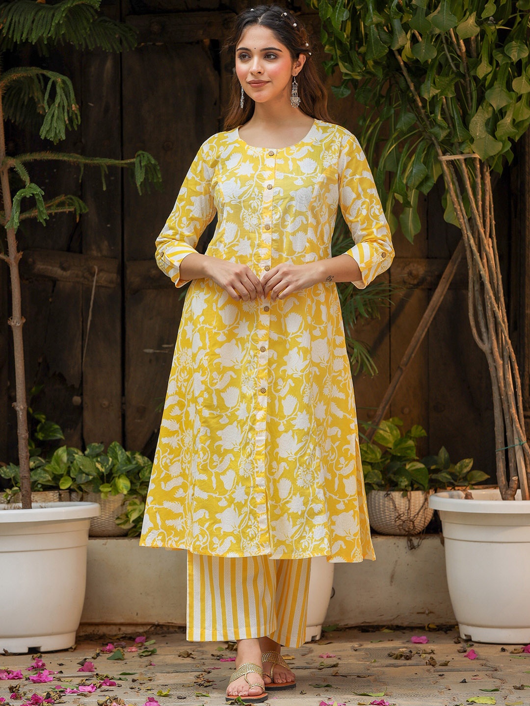 

LALI JAIPUR Floral Printed Roll-Up Sleeves Pure Cotton A-Line Kurta With Palazzos, Yellow