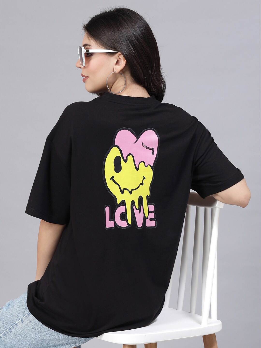 

Popster Round Neck Drop Shoulder Sleeves Printed Oversized Cotton T-shirt, Black