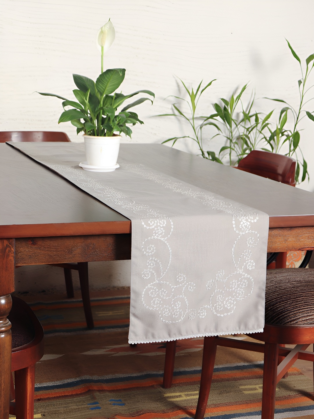 

ZEBA Grey Embroidered Table Runner