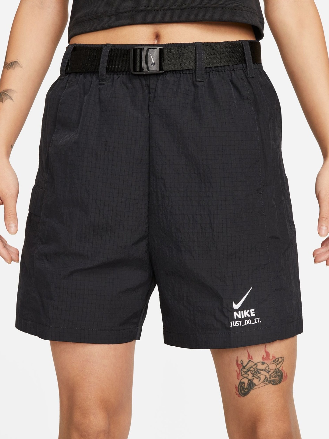 Nike Sportswear City Utility Women's Woven Shorts, Black