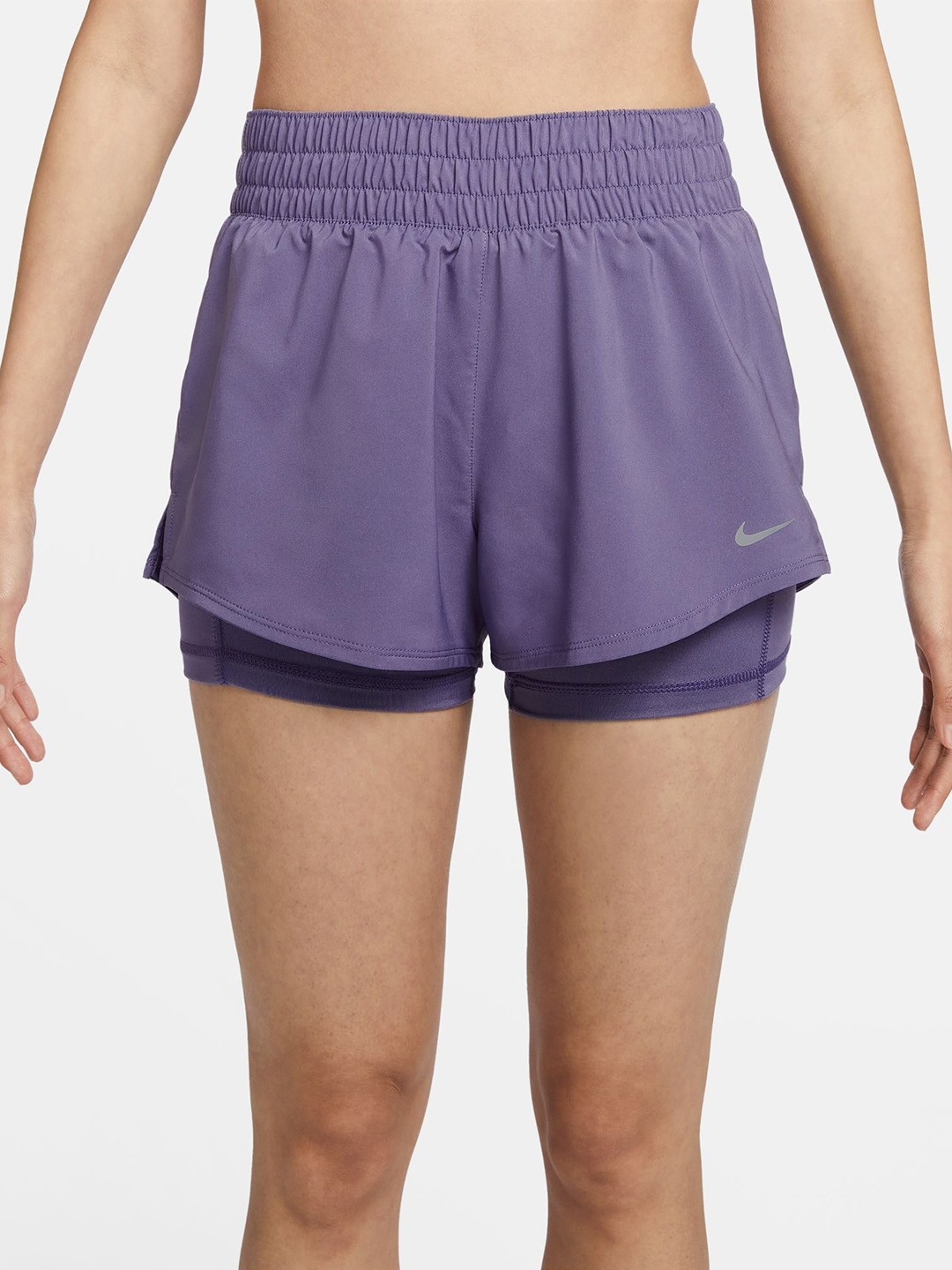 

Nike Dri-FIT One Women's Mid-Rise 8cm (approx.) 2-in-1 Shorts, Purple