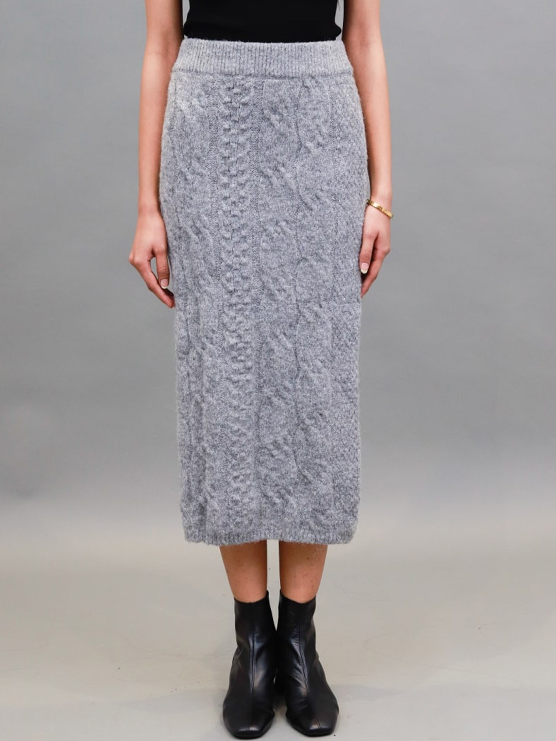 

NoBarr Self Design Pencil Skirt, Grey