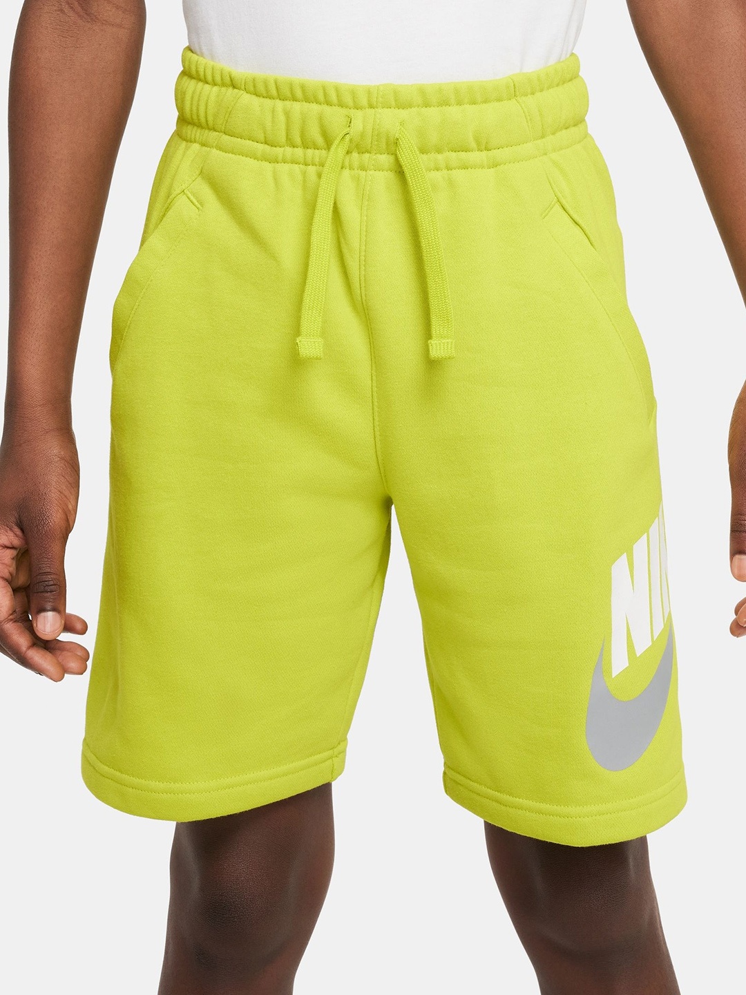 

Nike Sportswear Club Fleece Older Kids' Shorts, Green