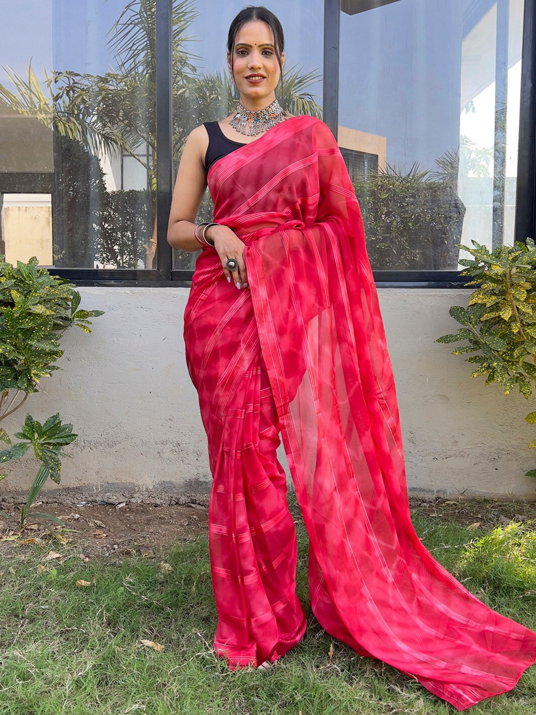 

KALINI Pink Georgette Ethnic Printed Ready to Wear Saree