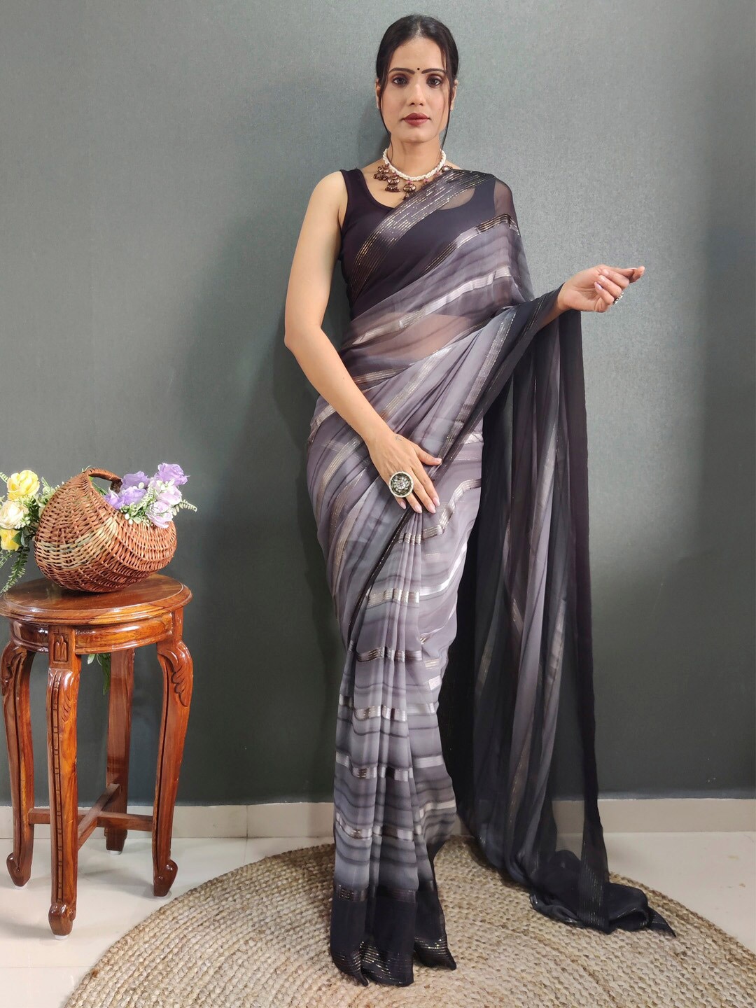 

KALINI Grey Georgette Ethnic Printed Ready to Wear Saree