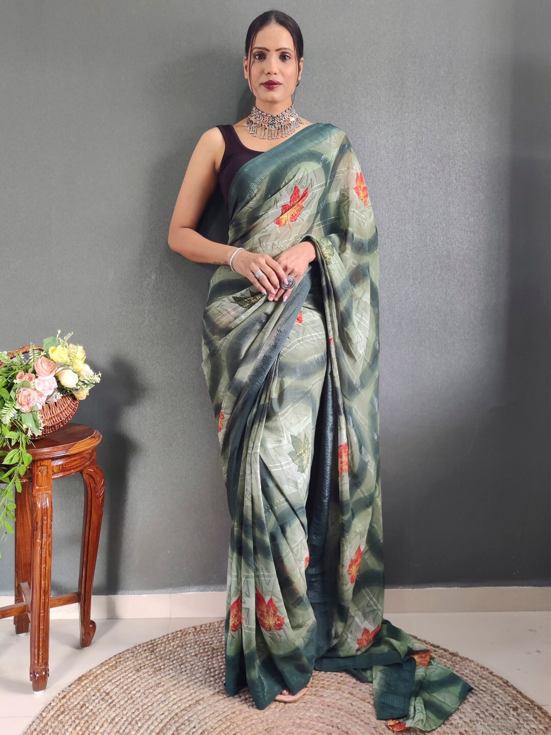 

KALINI Green Georgette Ethnic Printed Ready to Wear Saree