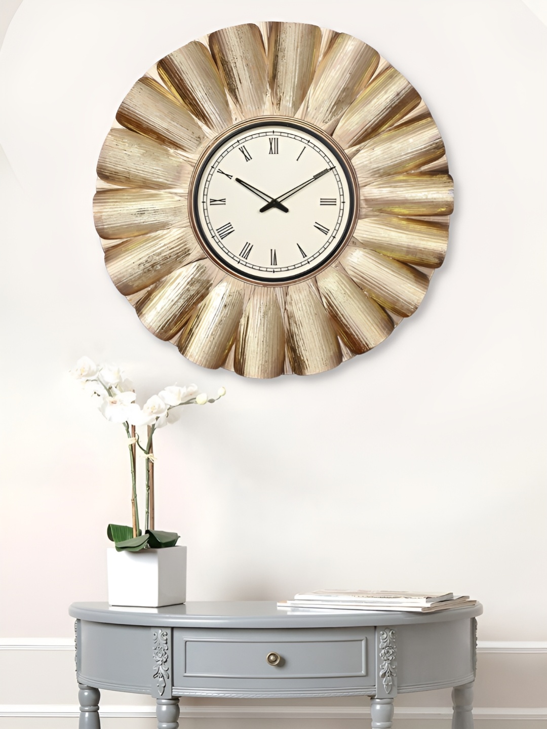 

Craft Smith Gold-Toned & White Metal Traditional Round Wall Clock