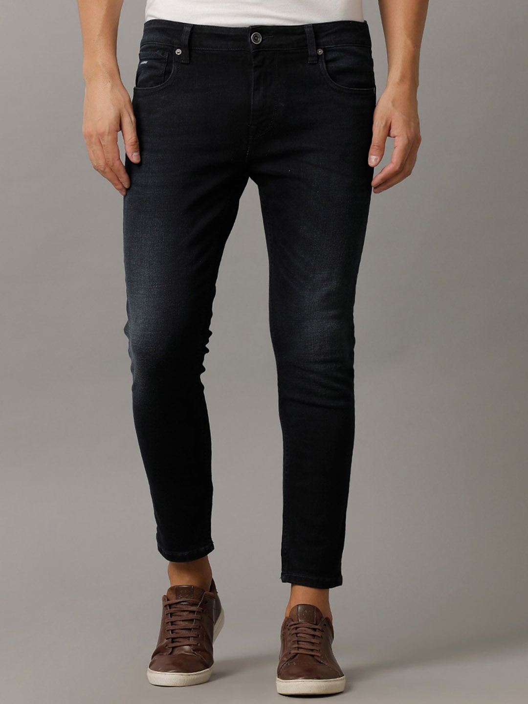 

Voi Jeans Men Comfort Skinny Fit Clean Look Stretchable Jeans, Blue
