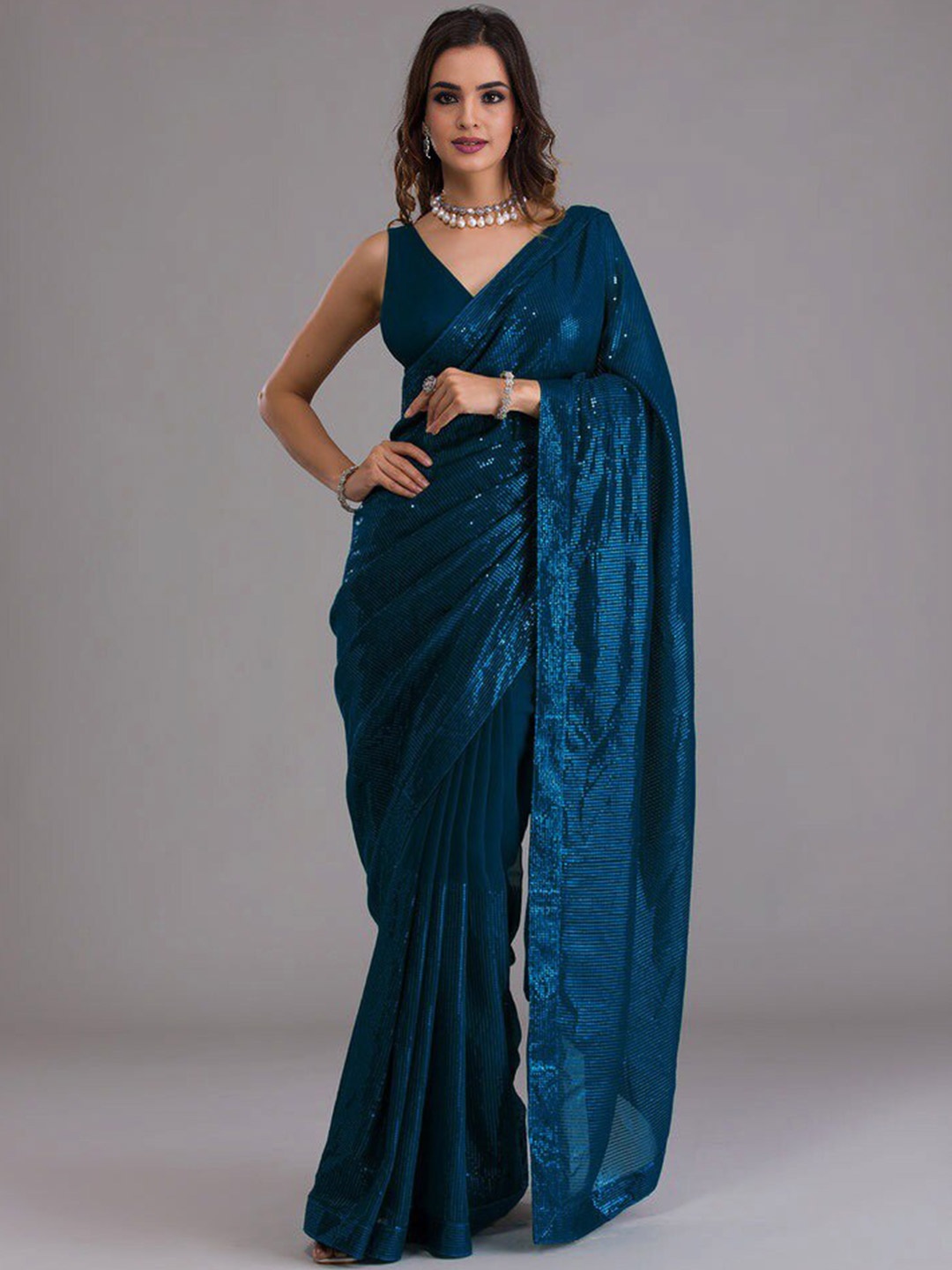 

ANJANI TEXTILE Embellished Sequinned Saree, Turquoise blue