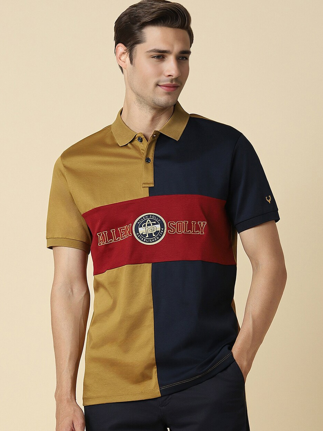 

Allen Solly Men Colourblocked Polo Collar Applique T-shirt, Brown