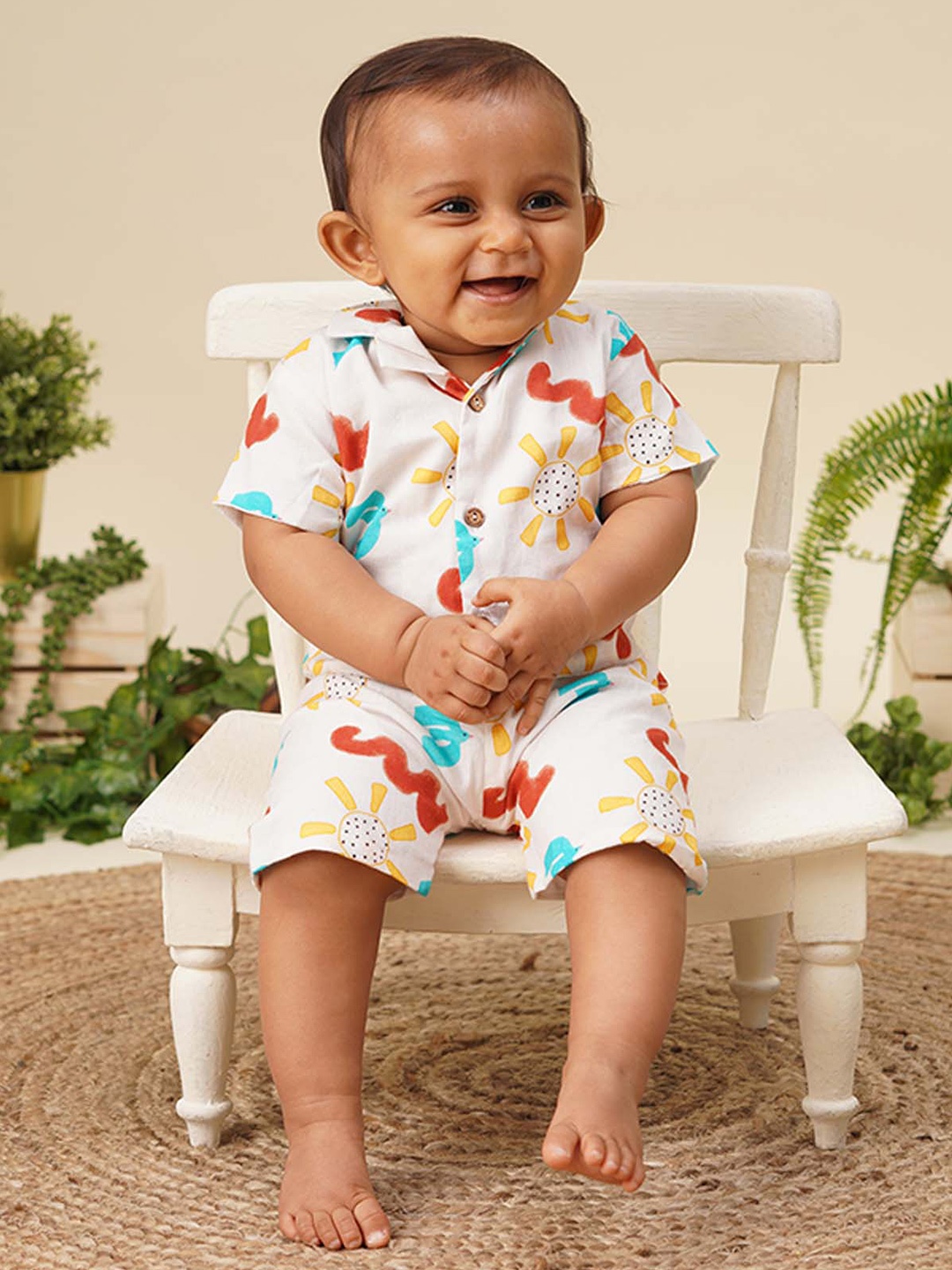 

GREENDIGO Infants Abstract Printed Shirt With Shorts, Beige