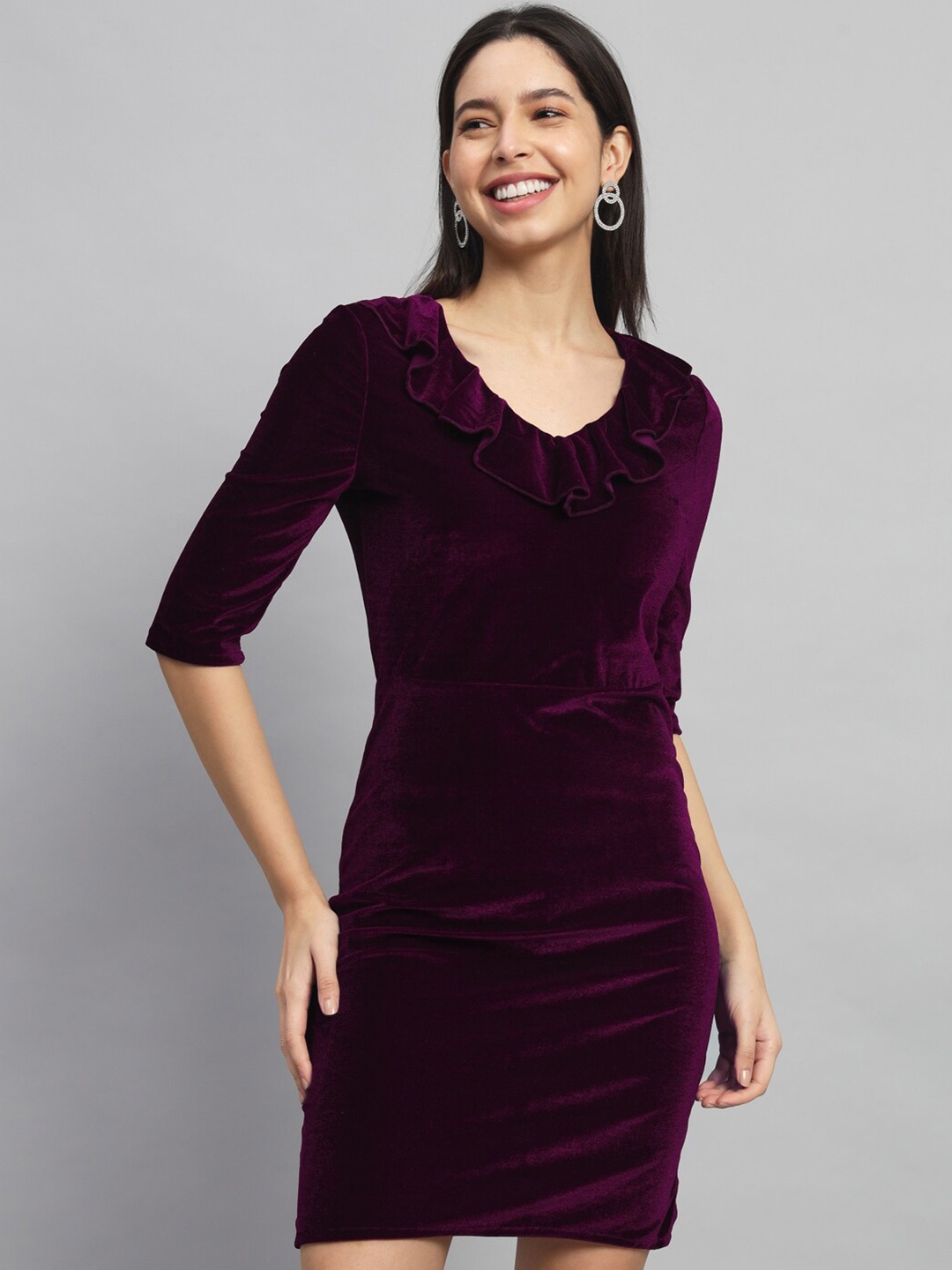 

VAARARO V-Neck Ruffles Detail Velvet Sheath Dress, Burgundy