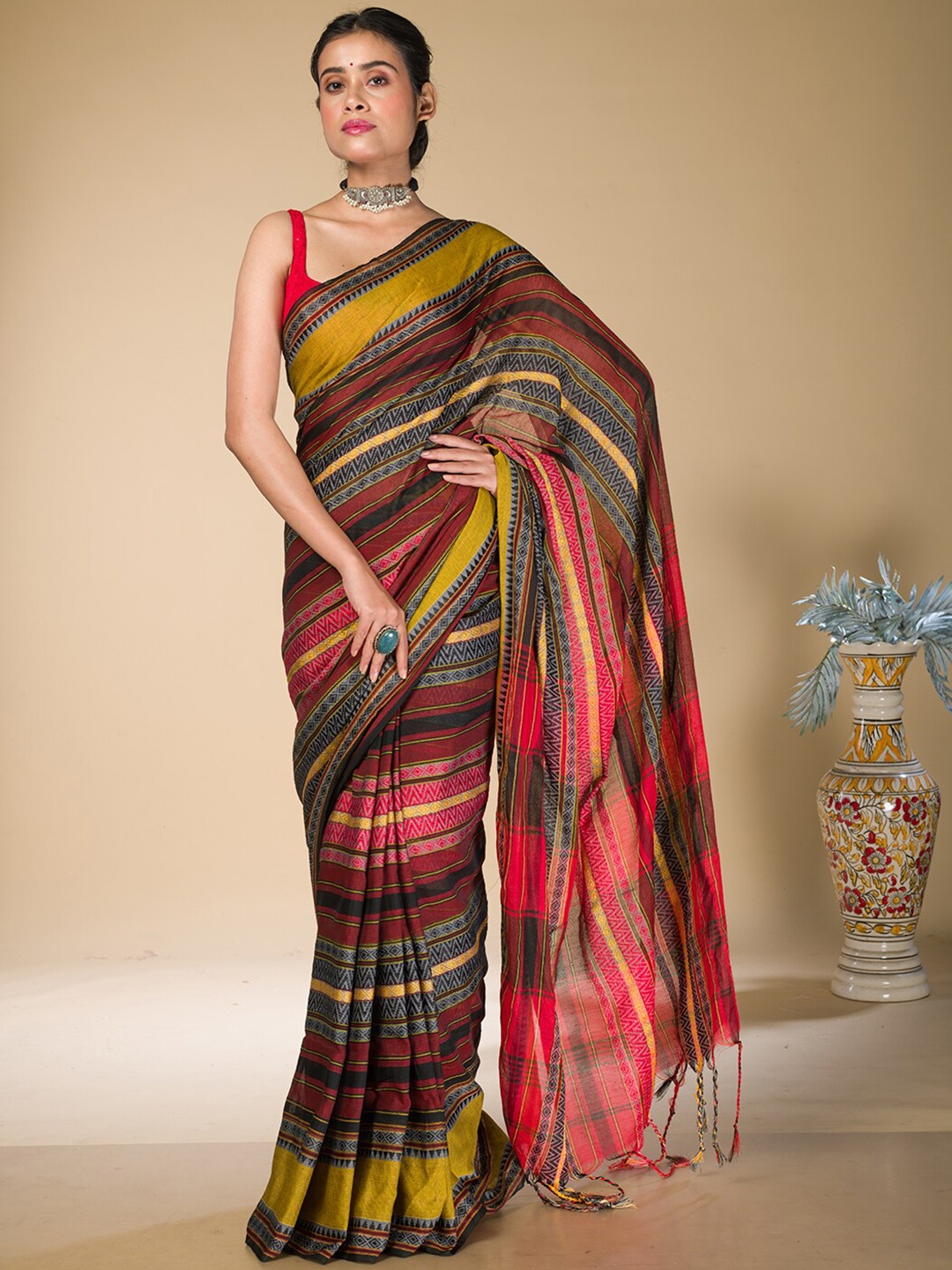 

HERE&NOW Striped Pure Cotton Taant Saree, Green