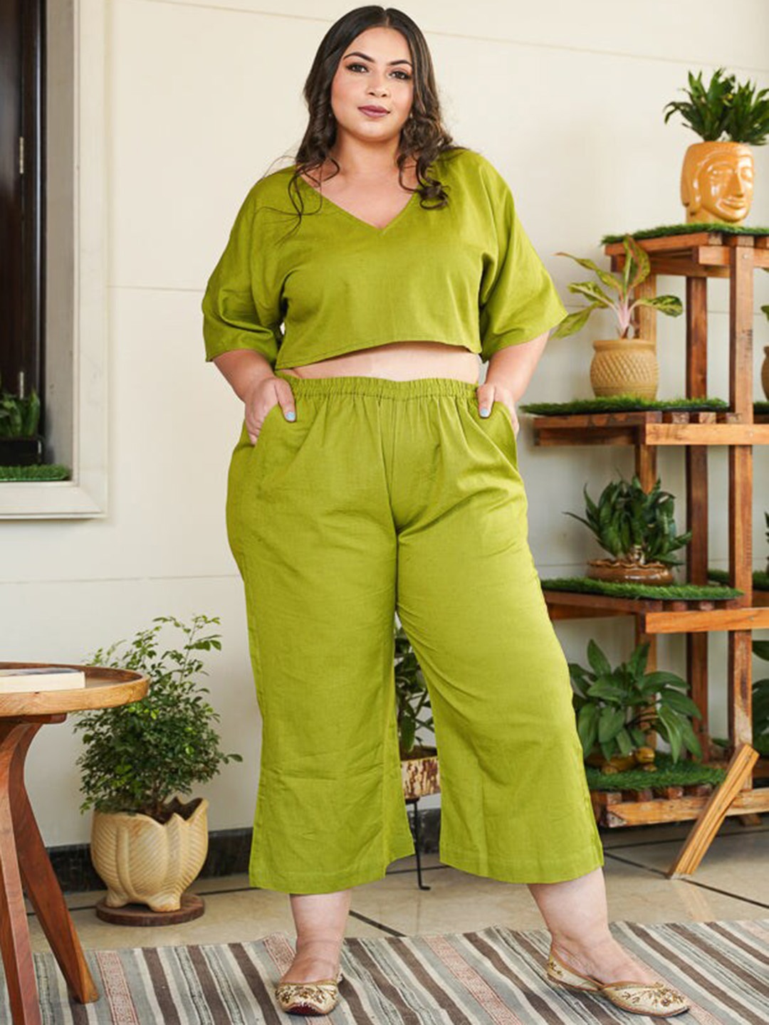 

NANGALIA RUCHIRA Plus Size Pure Cotton V Neck Crop Top With Trousers Co-Ords, Green