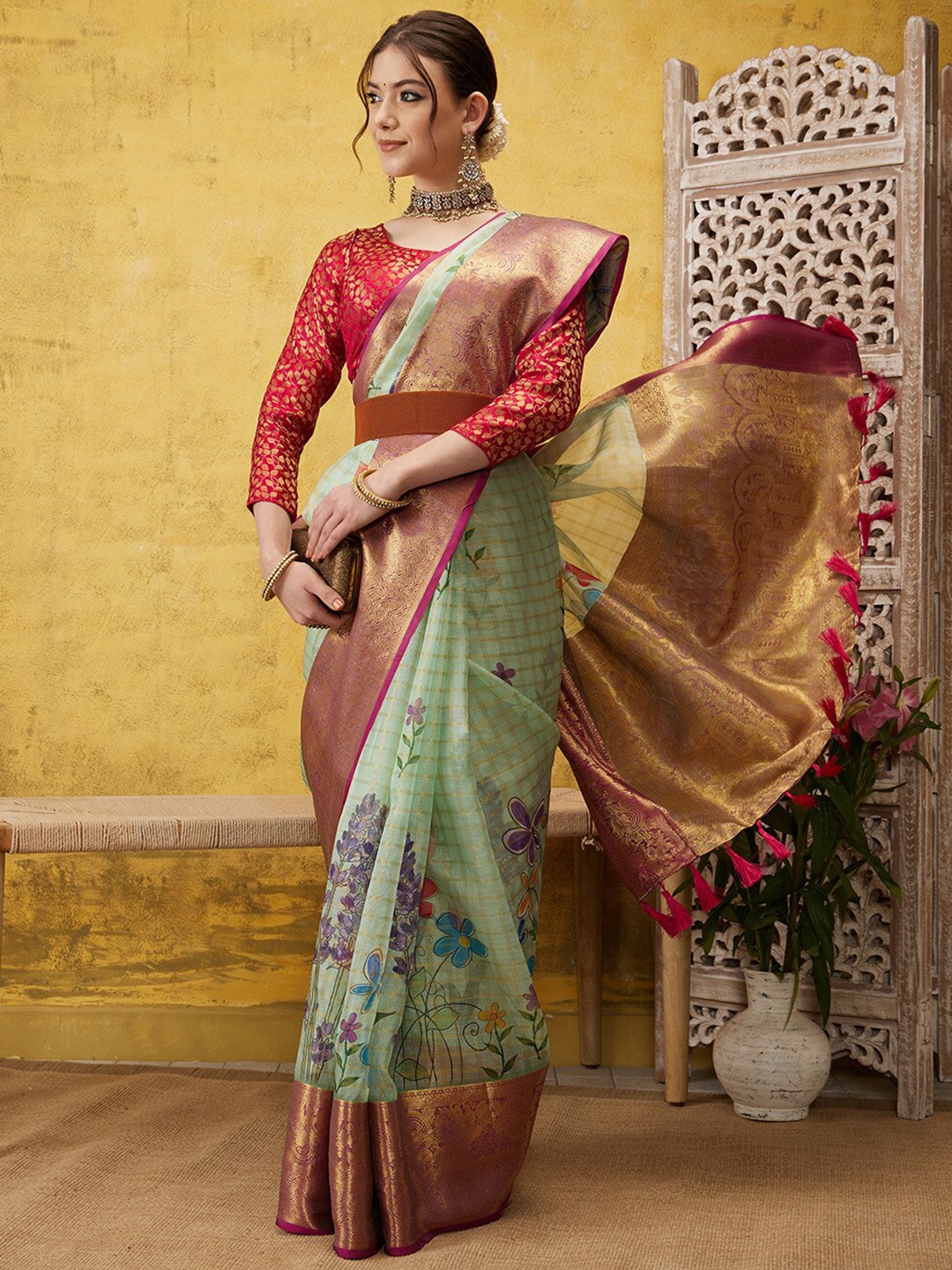 

Silk Land Floral Zari Silk Blend Muga Saree, Green