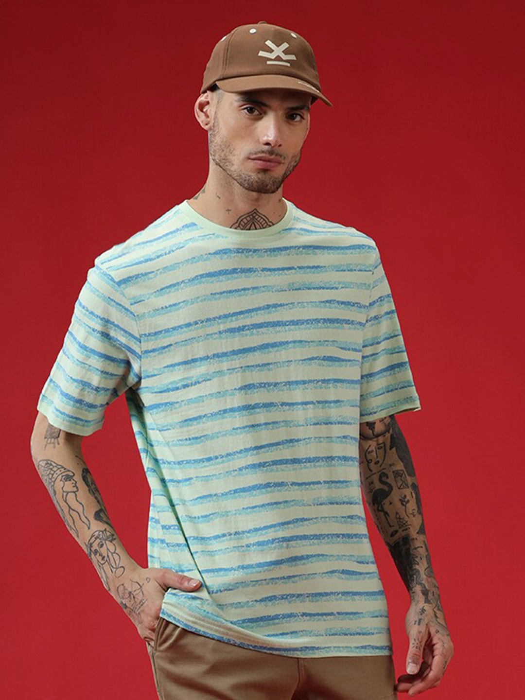 

WROGN Striped Round Neck Short Sleeves Regular Fit T-shirt, Green