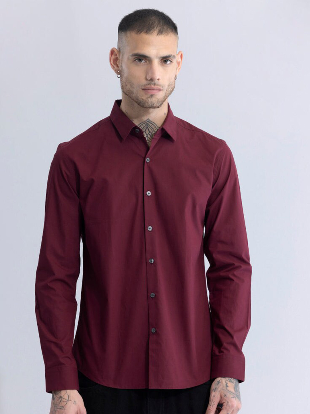 

Snitch Spread Collar Long Sleeves Classic Slim Fit Cotton Casual Shirt, Maroon