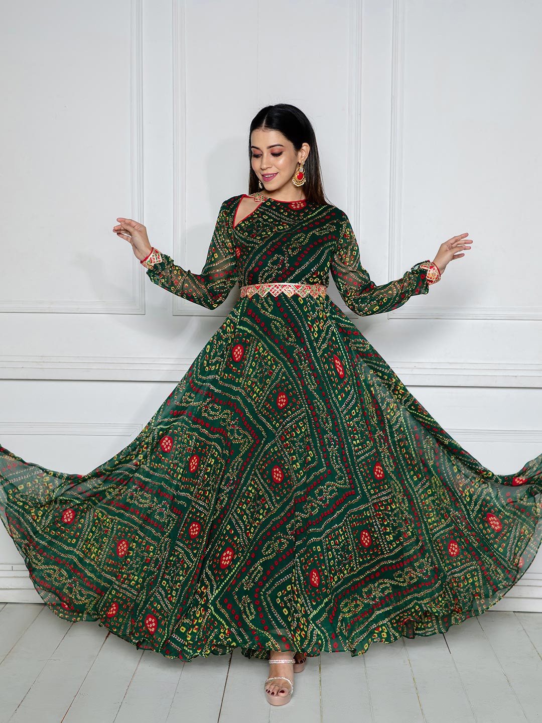

NUD Bandhani Printed Flared Sleeves Thread Panelled Work Georgette Anarkali Kurta, Green