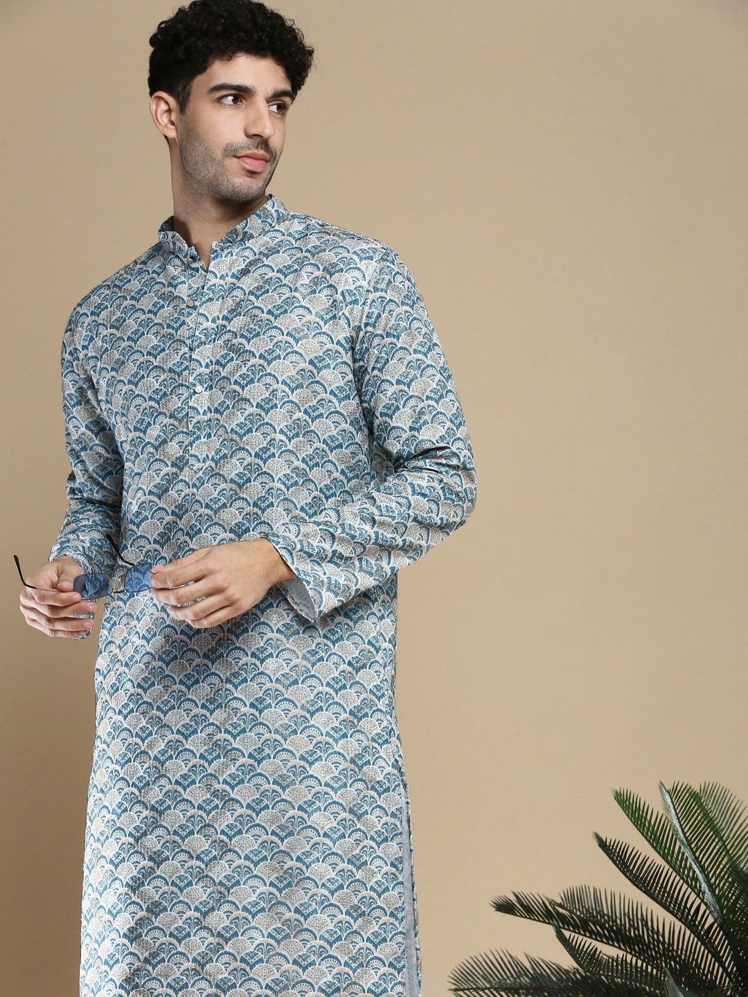Anouk Green Geometric Printed Cotton Mandarin Collar Thread Work Straight Kurta