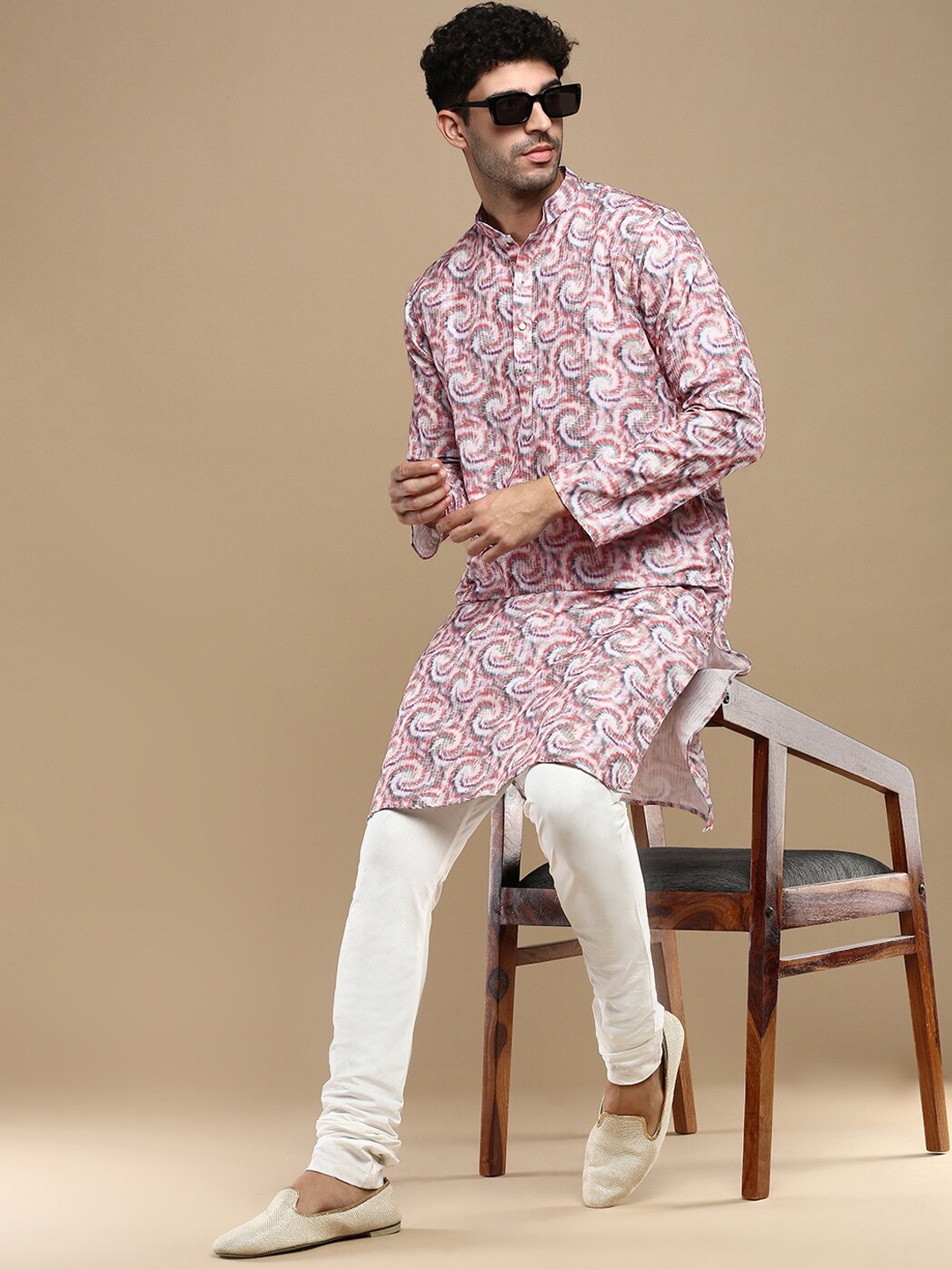 

Anouk Rust Ethnic Motifs Printed Cotton Mandarin Collar Mirror Work Straight Kurta