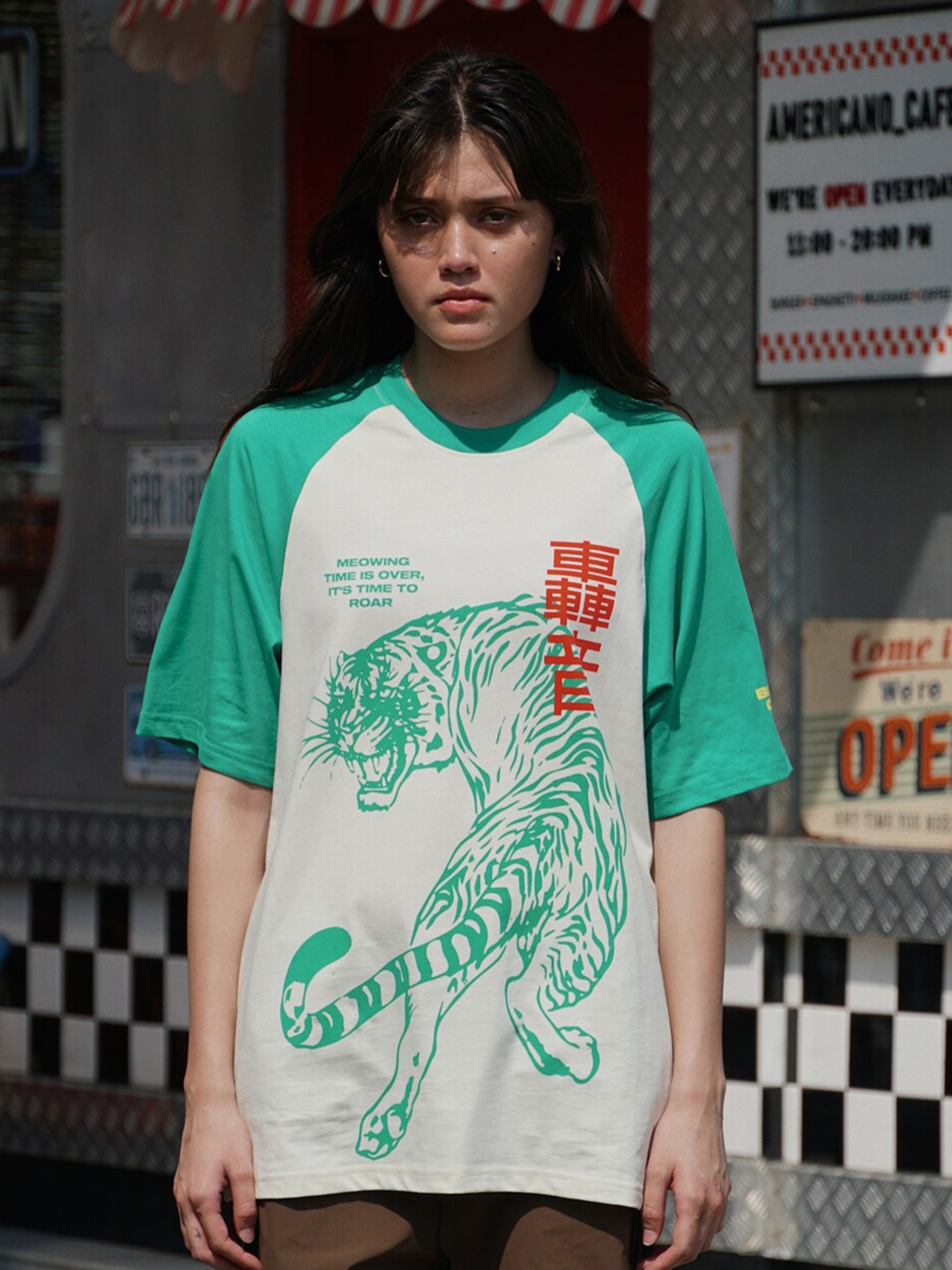 

Bonkers Corner White King Of Beasts Printed Round Neck Oversized T-shirt, Cream