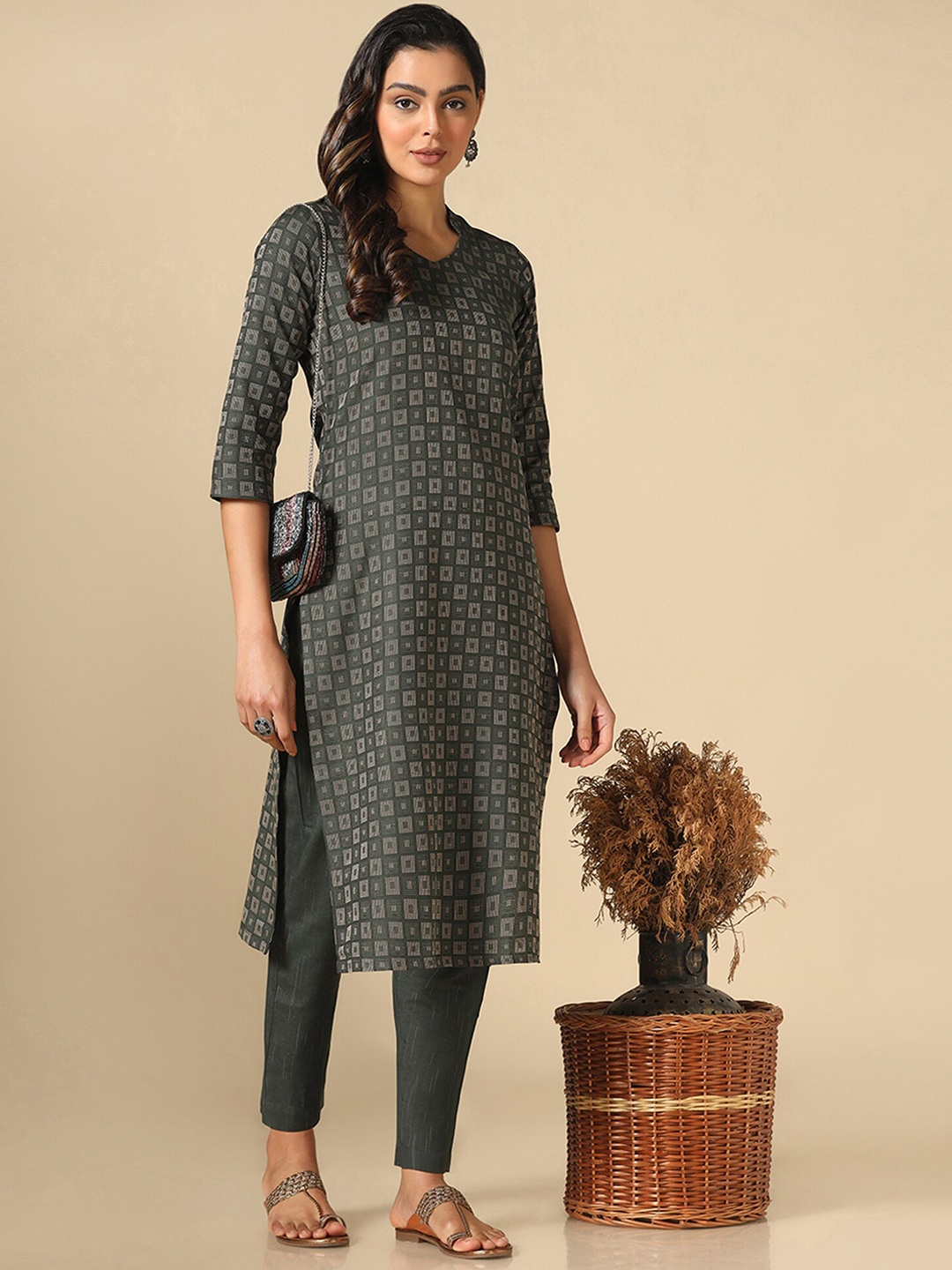 

KALINI Geometric Woven Design Thread Work Straight Kurta With Trouser, Green