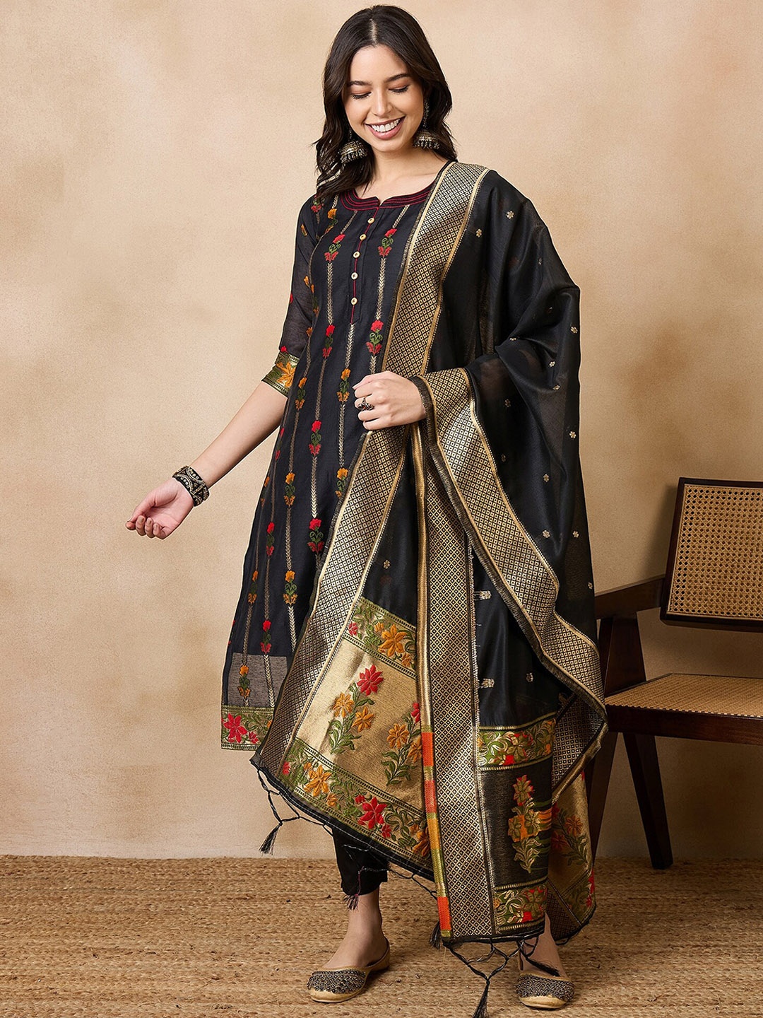 

RAJGRANTH Regular Chanderi Cotton Kurta with Trousers & With Dupatta, Black