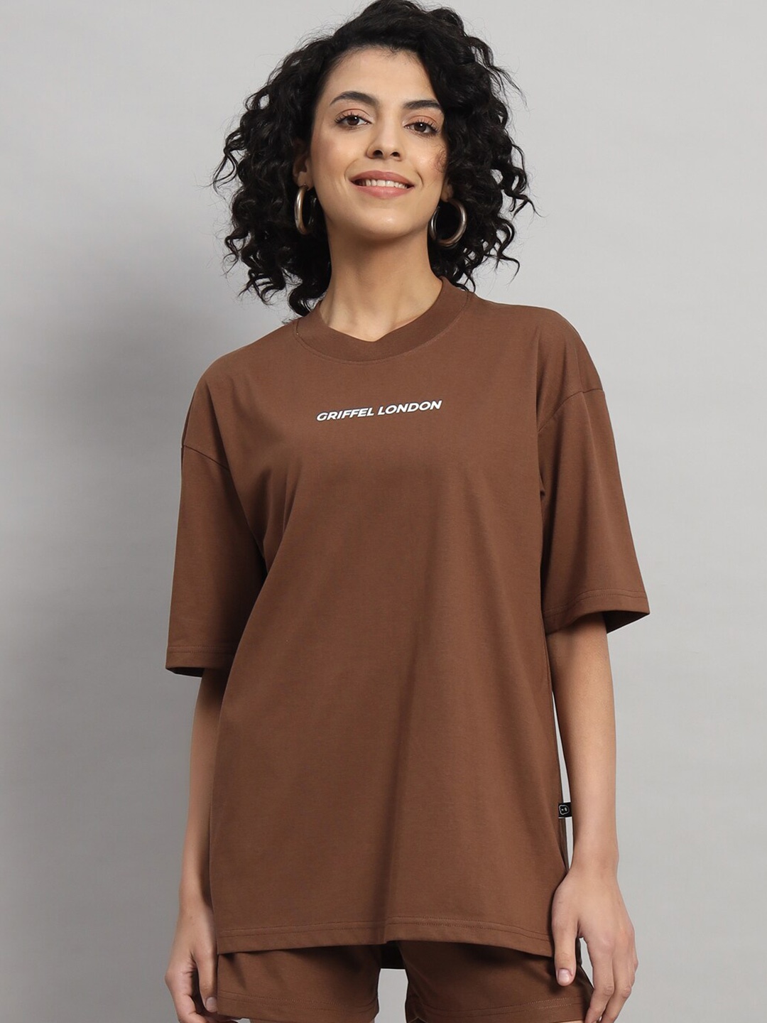 

GRIFFEL Round Neck Drop-Shoulder Sleeves Oversized Cotton T-shirt, Camel brown