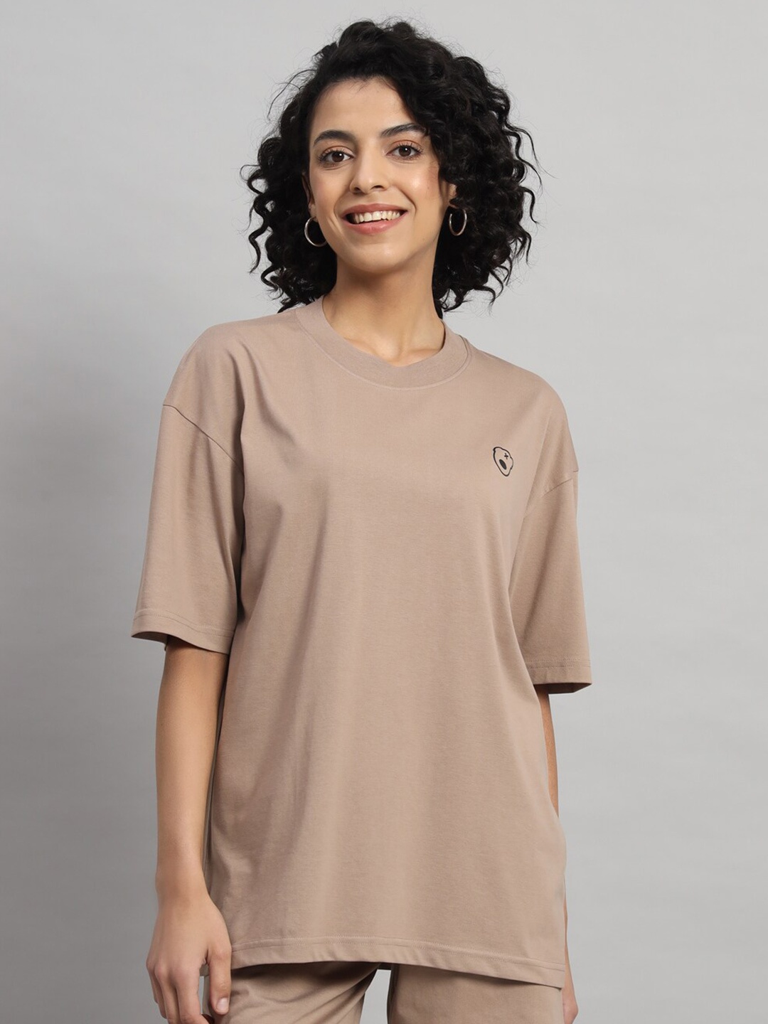 

GRIFFEL Round Neck Drop-Shoulder Sleeves Cotton Oversized T-shirt, Beige