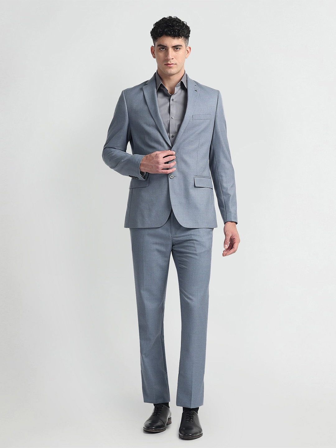 

Arrow Tailored Fit Heathered Two Piece Suit, Blue