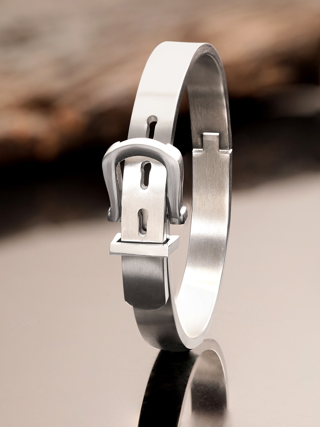 

Roadster Men Rhodium Plated Stainless Steel Tarnish-Free Waterproof Demi-Fine Bracelet, Silver