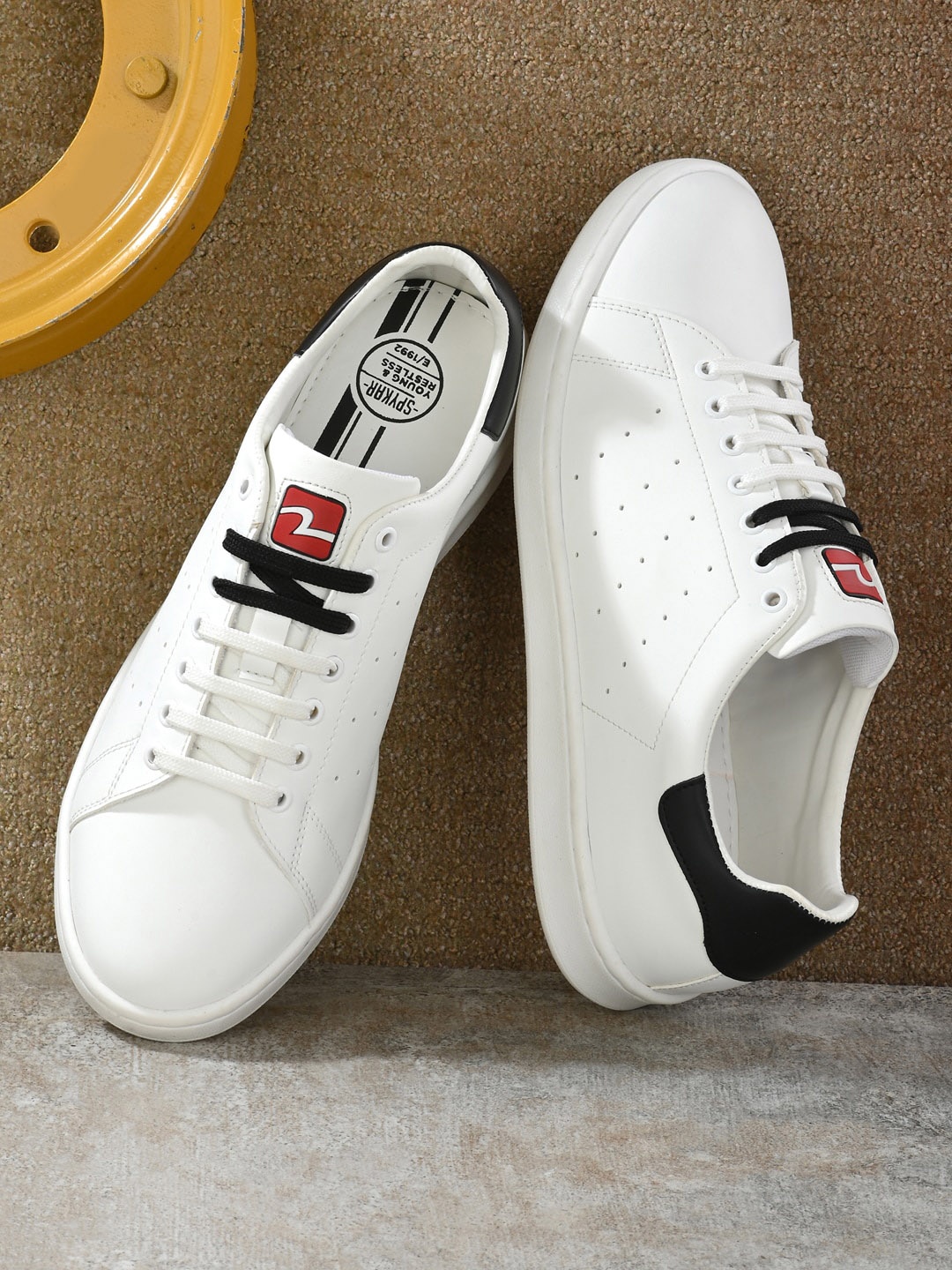 

SPYKAR Men Round Toe Sneakers, White