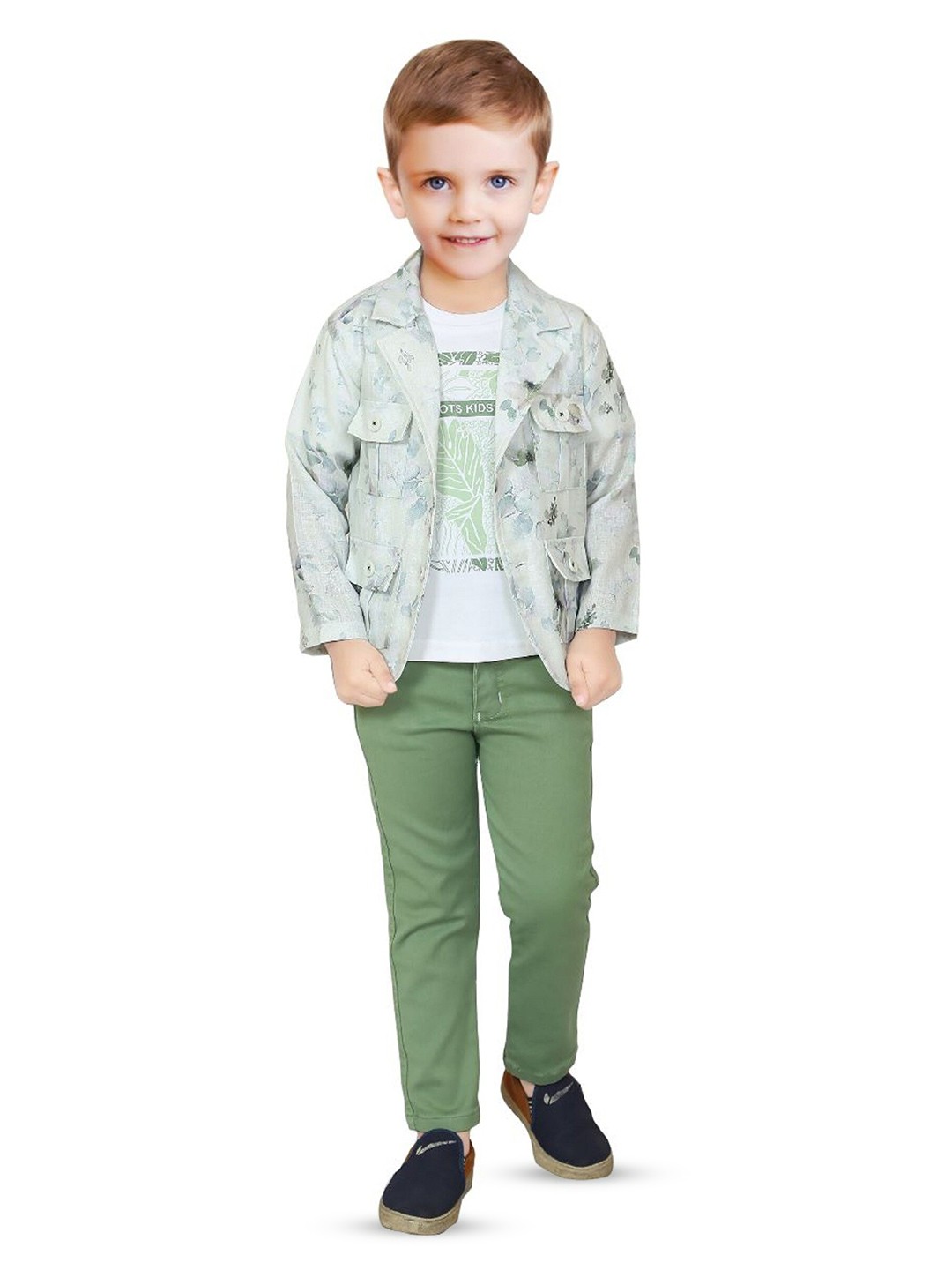 

BAESD Boys Printed T-shirt with Trousers, Green