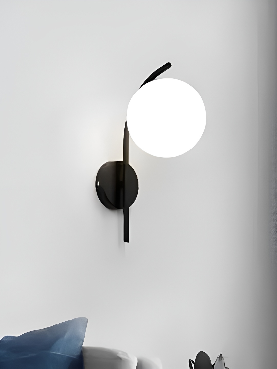 

Areezo Black & White Spherical Glass Wall Lamp